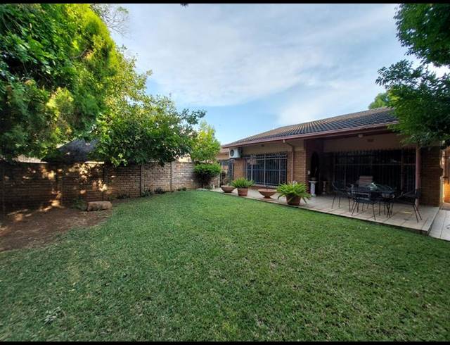 3 BEDROOM HOUSE FOR SALE IN PARKTOWN ESTATE